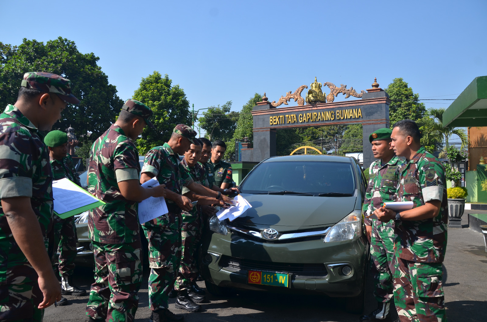 Cek Kendaraan Dinas, Tim Rikmatpal Slogdam IV/Diponegoro Kunjungi Korem 073/Makutarama